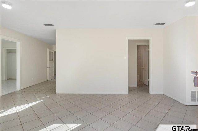 3303 Baldwin Dr, Tyler, TX 75702