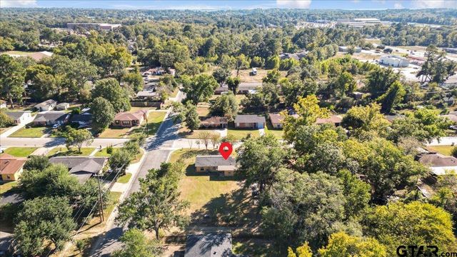 3303 Baldwin Dr, Tyler, TX 75702