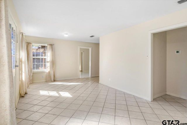 3303 Baldwin Dr, Tyler, TX 75702