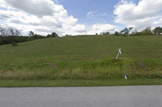 39600 Orchard Bluff Lane, Wadsworth, IL 60083