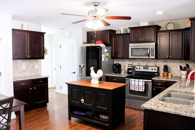 34 Woodglen Drive, Clayton, NC 27527