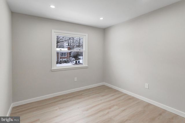 4802 KORVETT DR, Woodbridge, VA 22193