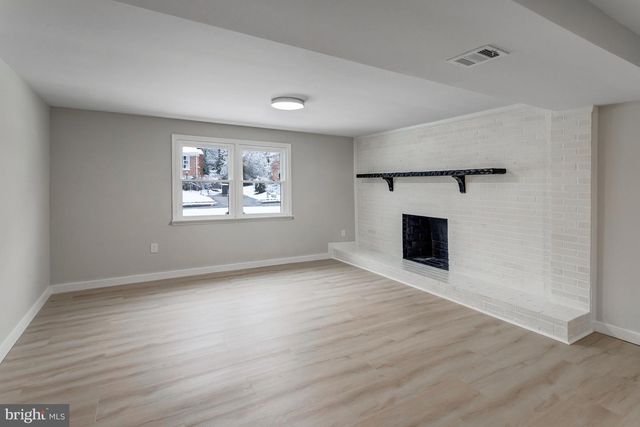 4802 KORVETT DR, Woodbridge, VA 22193