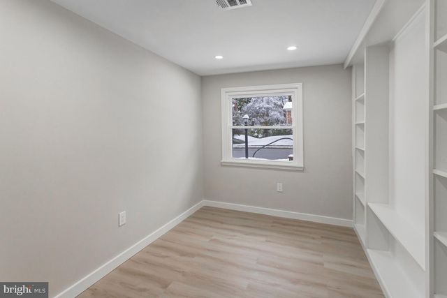 4802 KORVETT DR, Woodbridge, VA 22193