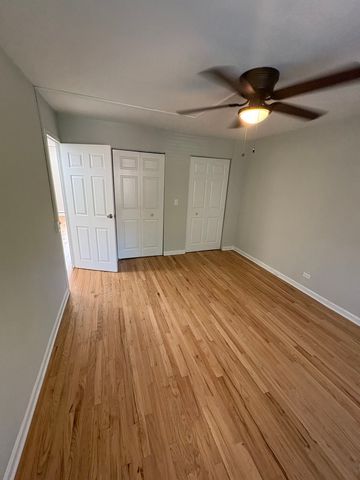 2104 W Farragut Avenue B2, Chicago, IL 60625