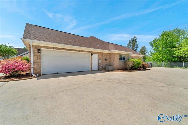 126 Sydney Street, Huntsville, AL 35811