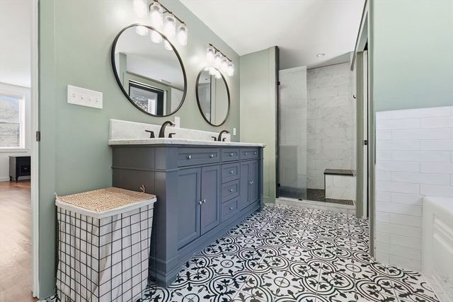 12 Warren St, Georgetown, MA 01833