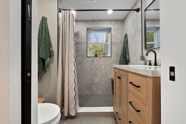 12 Warren St, Georgetown, MA 01833