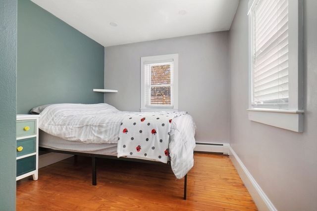 12 Warren St, Georgetown, MA 01833