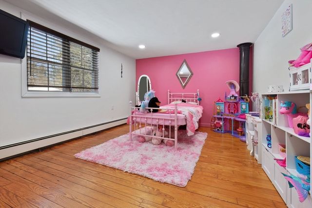 12 Warren St, Georgetown, MA 01833