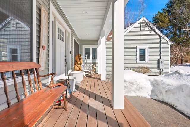 12 Warren St, Georgetown, MA 01833