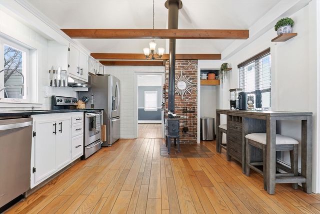 12 Warren St, Georgetown, MA 01833