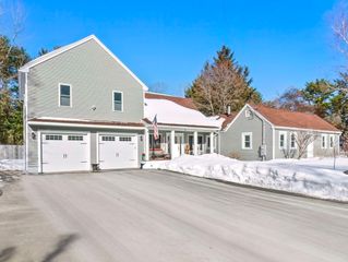 12 Warren St, Georgetown, MA 01833