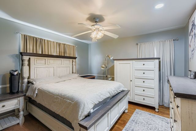 4509 W 105th Street, Oak Lawn, IL 60453