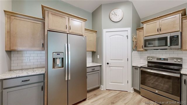 5429 McKenna Circle, Charlestown, IN 47111