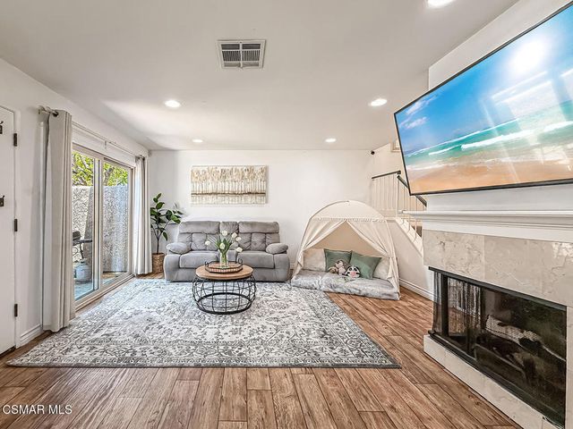2428 Chandler Avenue 1, Simi Valley, CA 93065