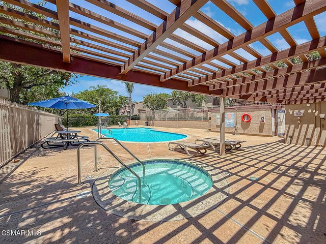 2428 Chandler Avenue 1, Simi Valley, CA 93065