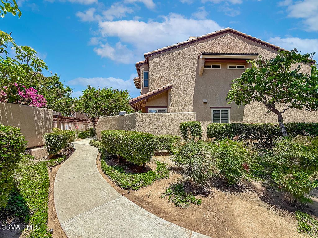2428 Chandler Avenue 1, Simi Valley, CA 93065
