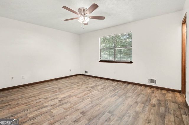 9115 Raven Drive, Jonesboro, GA 30238