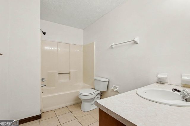 9115 Raven Drive, Jonesboro, GA 30238
