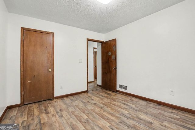 9115 Raven Drive, Jonesboro, GA 30238