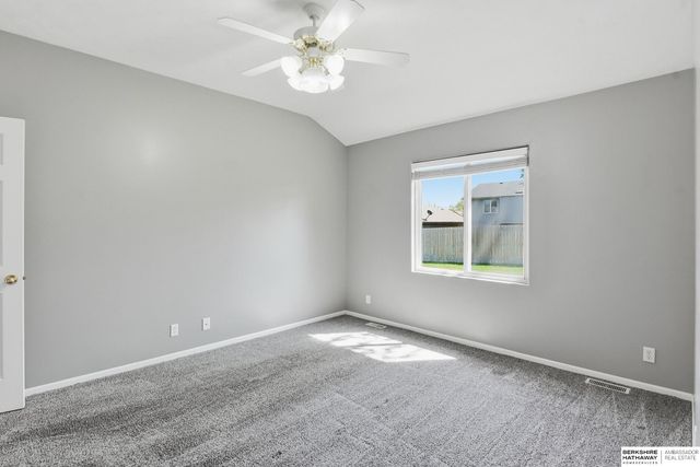 15121 Bedford Avenue, Omaha, NE 68116