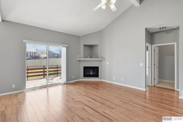 15121 Bedford Avenue, Omaha, NE 68116