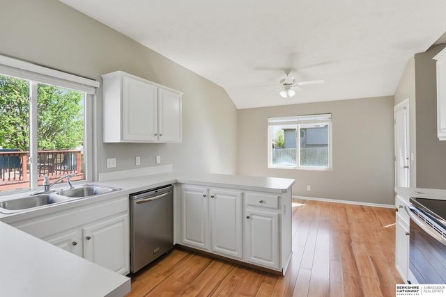 15121 Bedford Avenue, Omaha, NE 68116