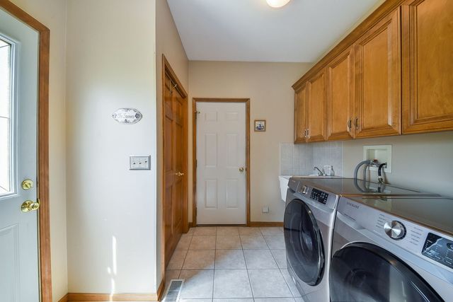 3940 Highknob Circle, Naperville, IL 60564