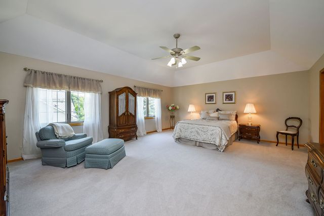 3940 Highknob Circle, Naperville, IL 60564