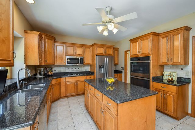3940 Highknob Circle, Naperville, IL 60564