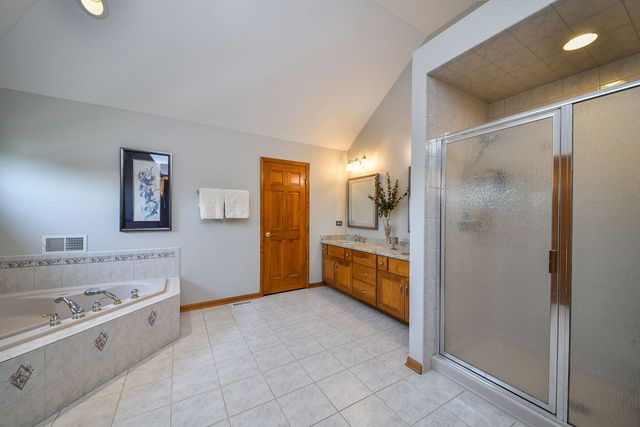 3940 Highknob Circle, Naperville, IL 60564