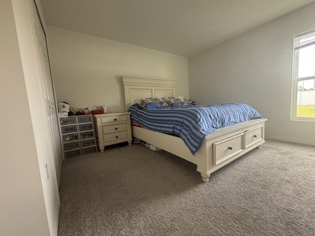 402 NE Mainsail Street, Port St Lucie, FL 34983