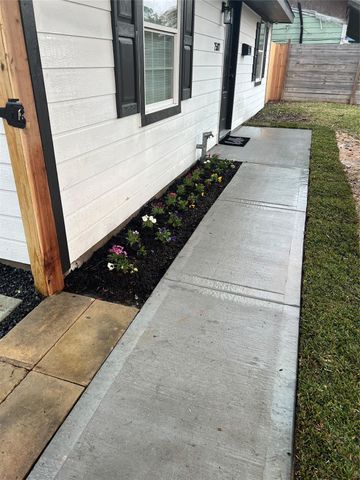 7507 Arnim Street, Houston, TX 77087