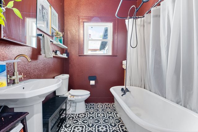 3525 Lee Street, Greenville, TX 75401