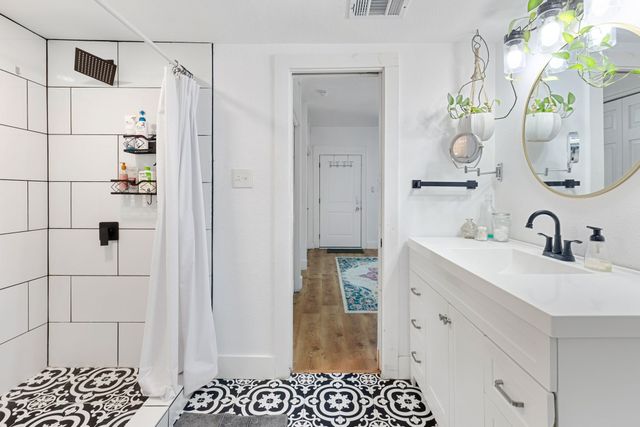 3525 Lee Street, Greenville, TX 75401