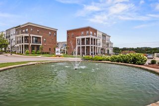 2101 Branford Pl Apt 201, Thompsons Station, TN 37179