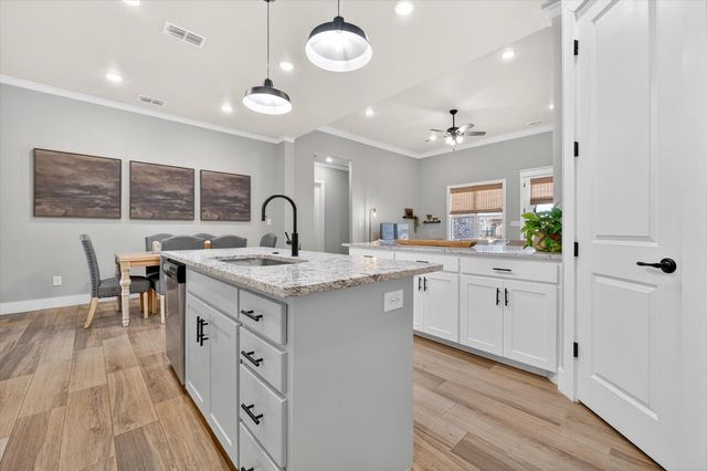 1308 Dover Lane, Wolfforth, TX 79382