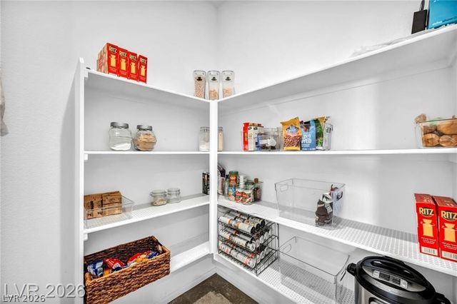 1016 Huckburn Avenue, Henderson, NV 89015