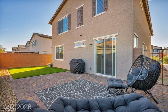 1016 Huckburn Avenue, Henderson, NV 89015