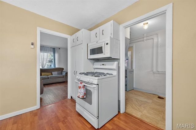 7110 Willow Lane, Hazelwood, MO 63042