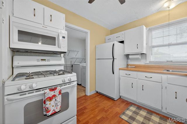 7110 Willow Lane, Hazelwood, MO 63042