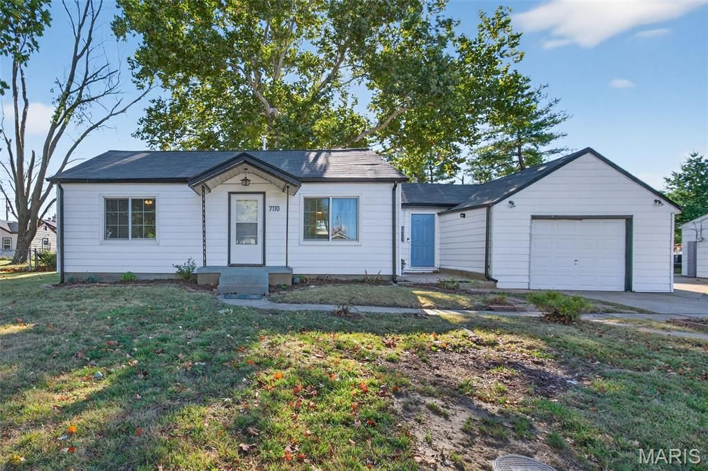 7110 Willow Lane, Hazelwood, MO 63042