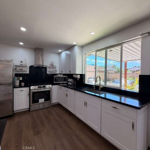 44117 Sancroft Avenue E, Lancaster, CA 93535