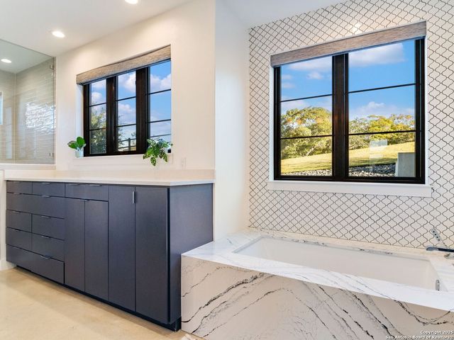 10803 Nina Ridge, San Antonio, TX 78255