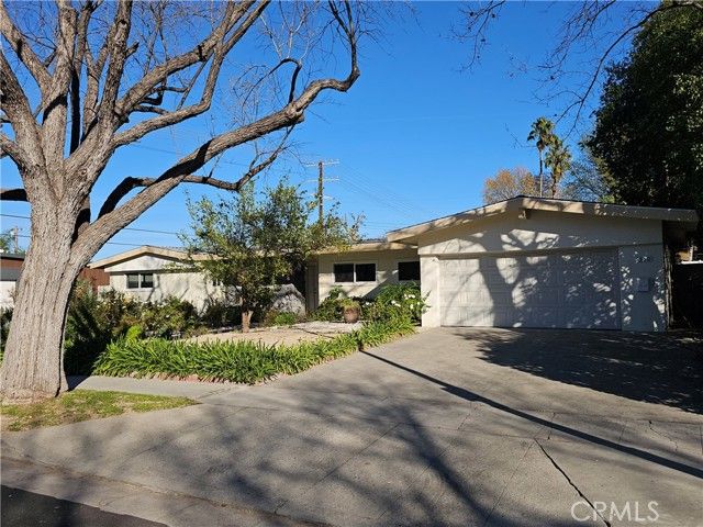 5352 Bayer, Woodland Hills (los Angeles), CA 91367