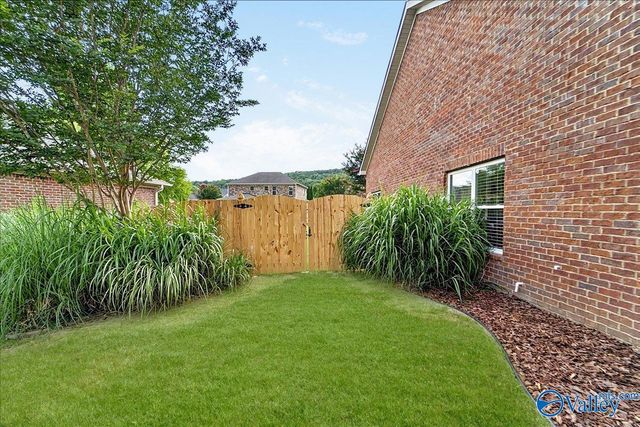 6714 Zach Lane, Owens Cross Roads, AL 35763