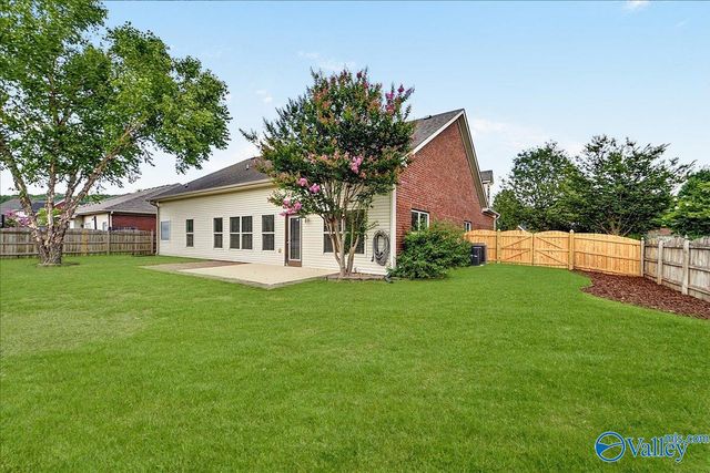6714 Zach Lane, Owens Cross Roads, AL 35763