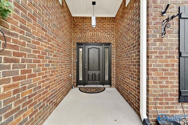6714 Zach Lane, Owens Cross Roads, AL 35763