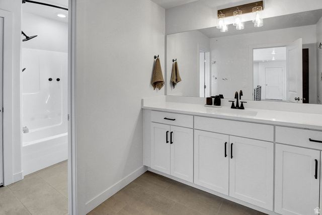 2119 S MOUNTAIN VIEW BLVD, Woods Cross, UT 84087